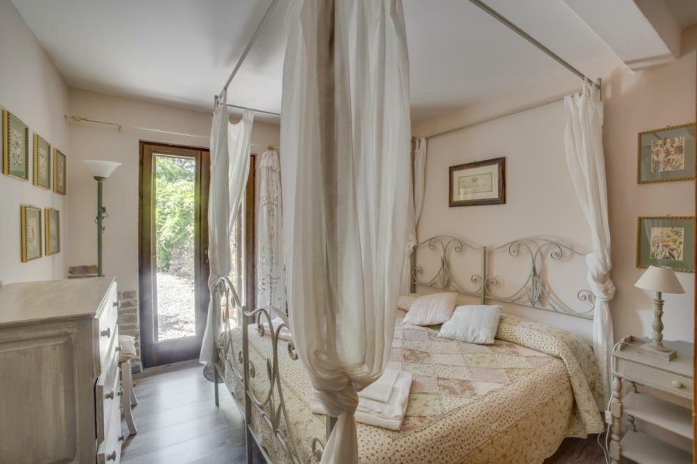Torre Del Falco Guest House Spoleto Luaran gambar
